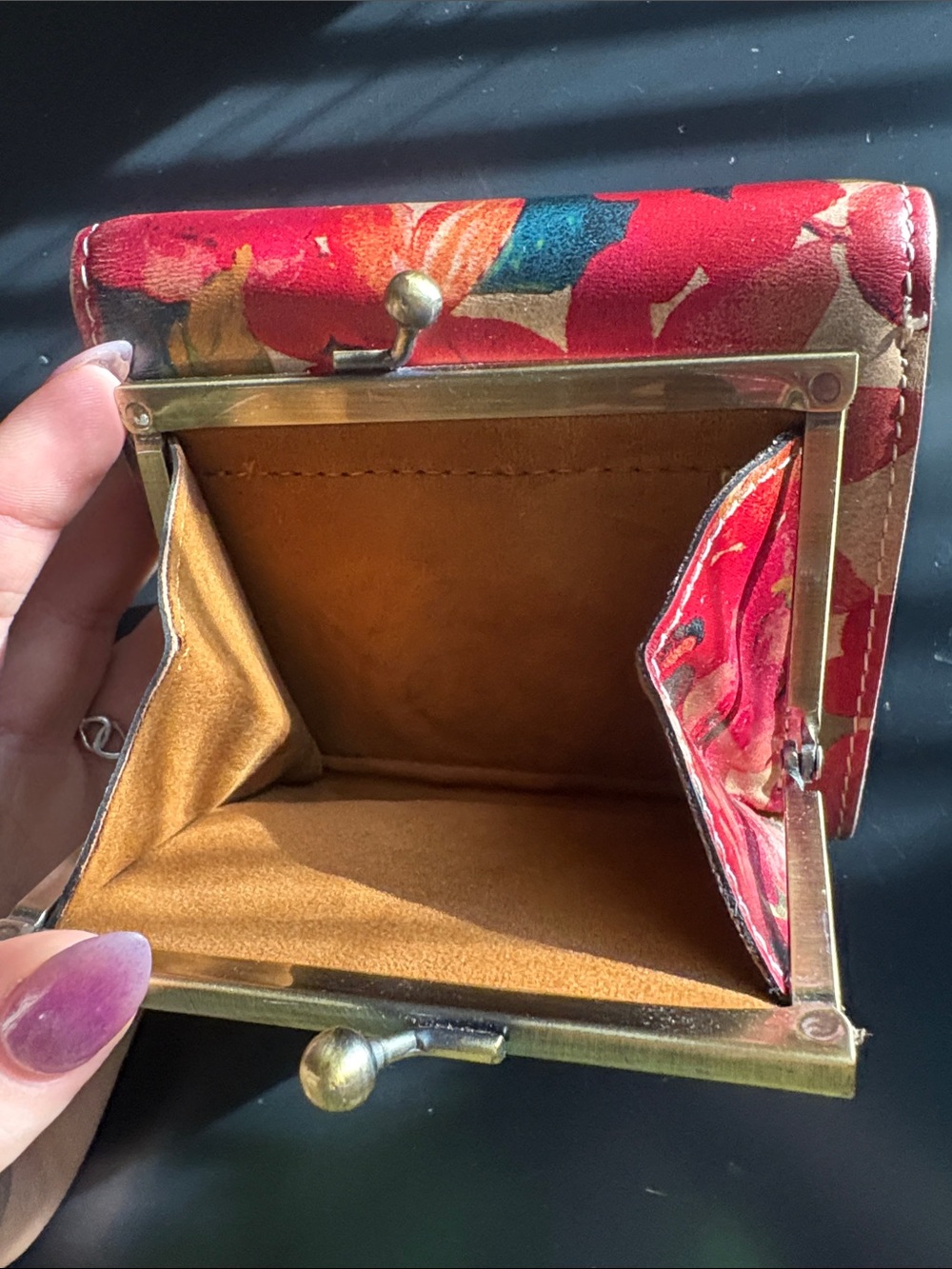 Patricia Nash Floral Printed Reiti Bifold wallet - Picture 2 of 6